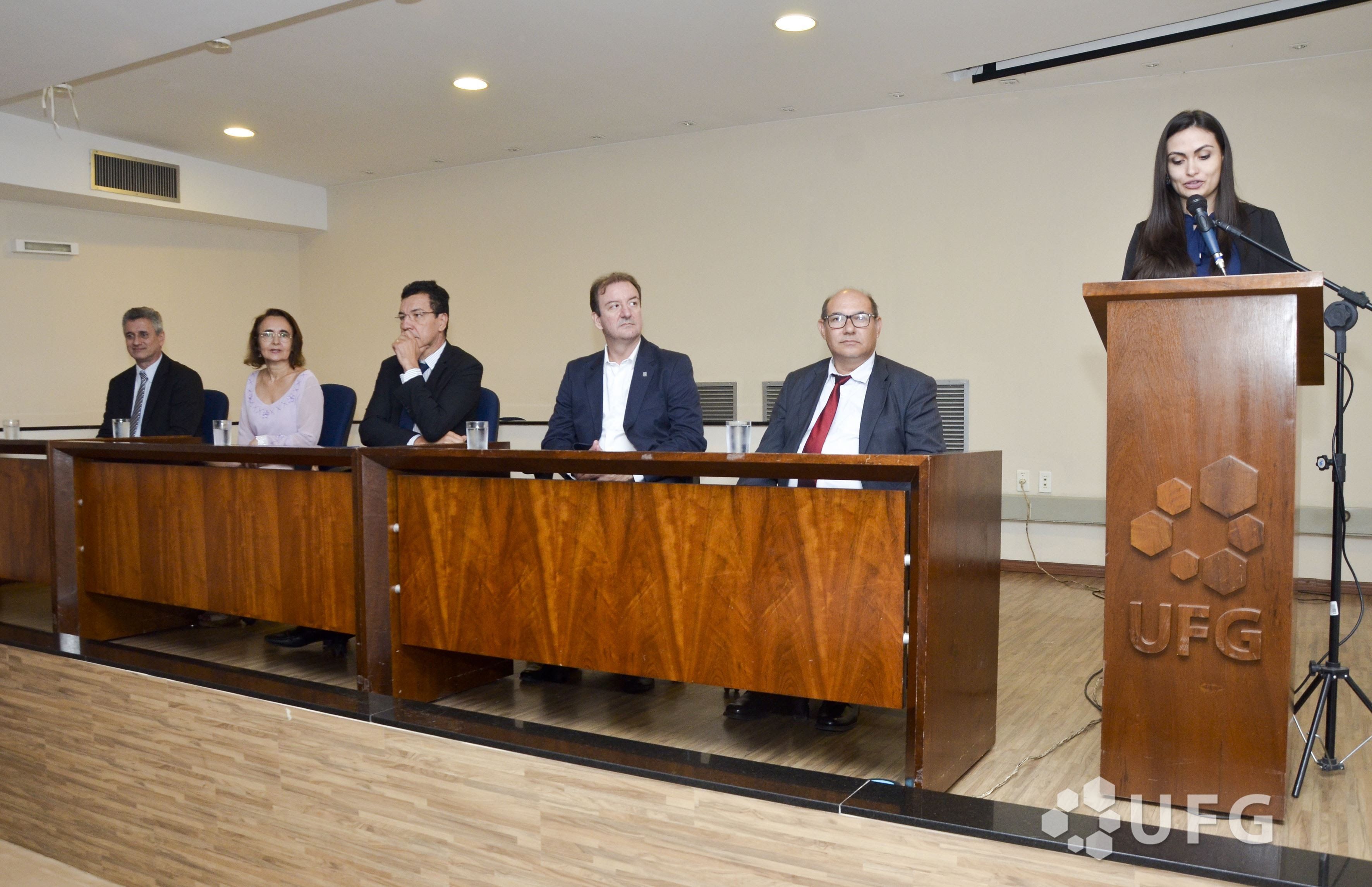 foto-posse-diretoria-emc4