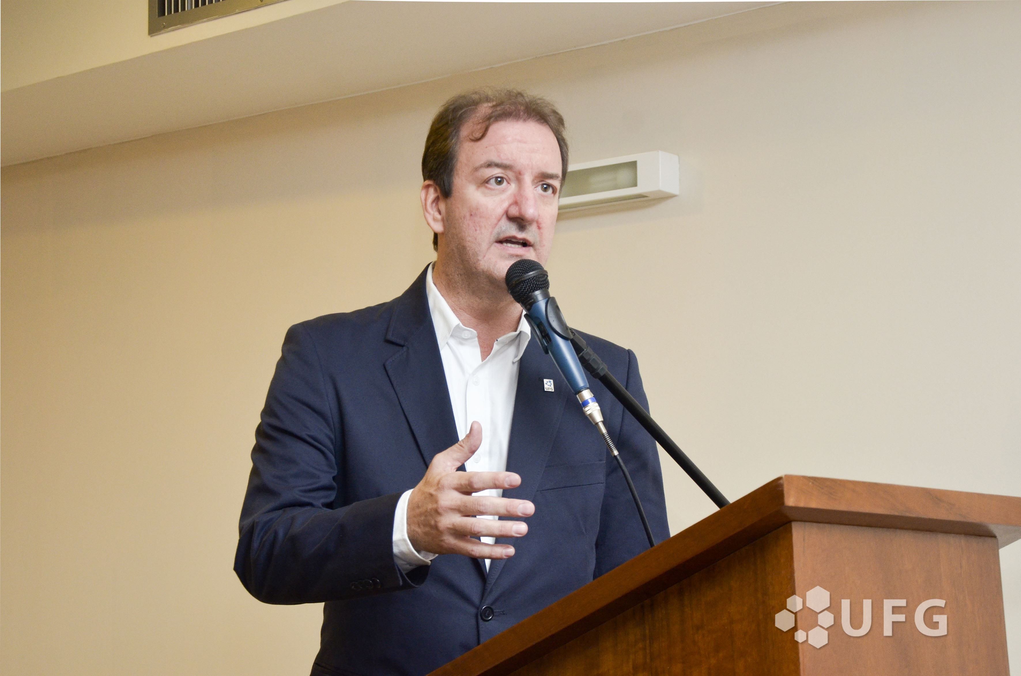 foto-posse-diretoria-emc13