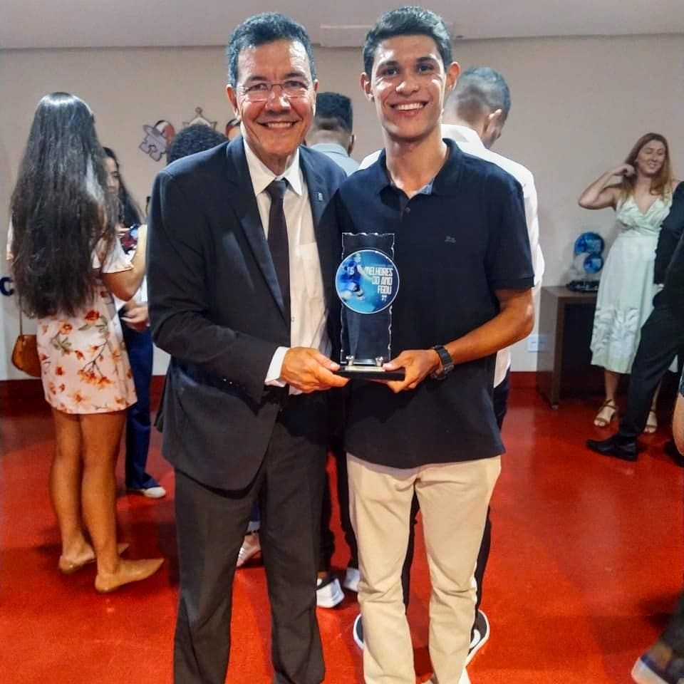 Universitário da UFCAT fica entre os melhores atletas universitários de 2019 pela FGDU