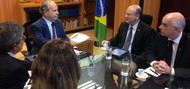 Reitor da UFG durante reunião com novo ministro da Educação