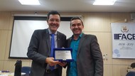 Homenagem da FACE ao reitor