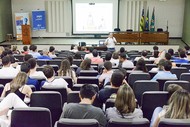 Como funciona a ciência? Como funciona a ciência?