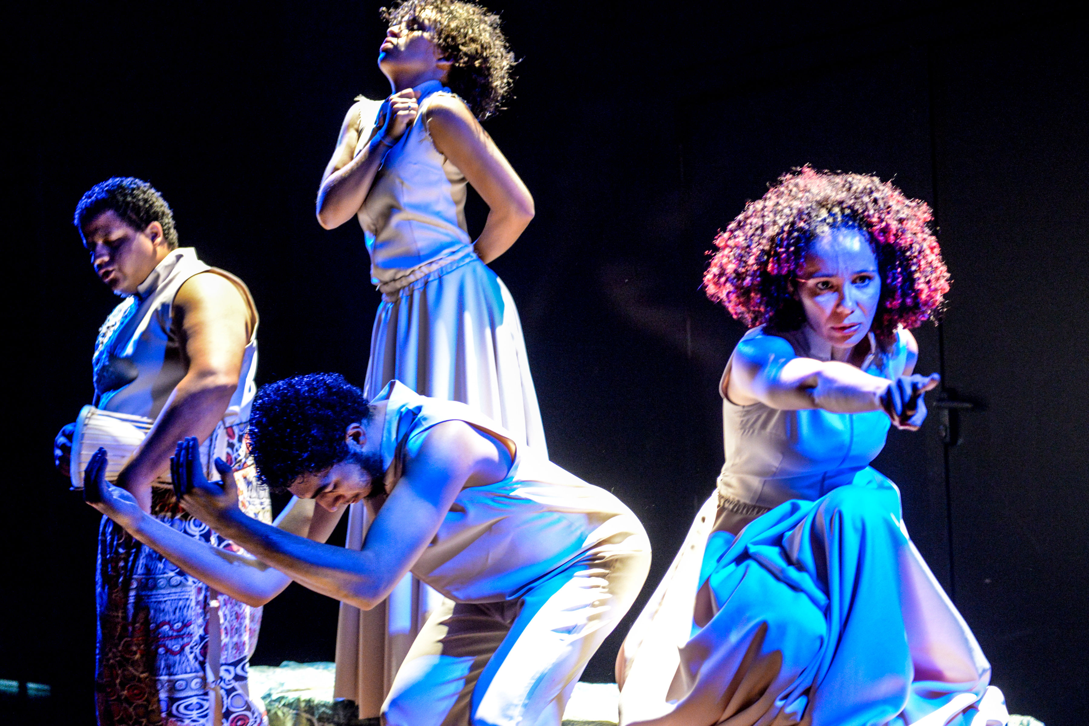 Espetáculo Por Cima do Mar Eu Vim