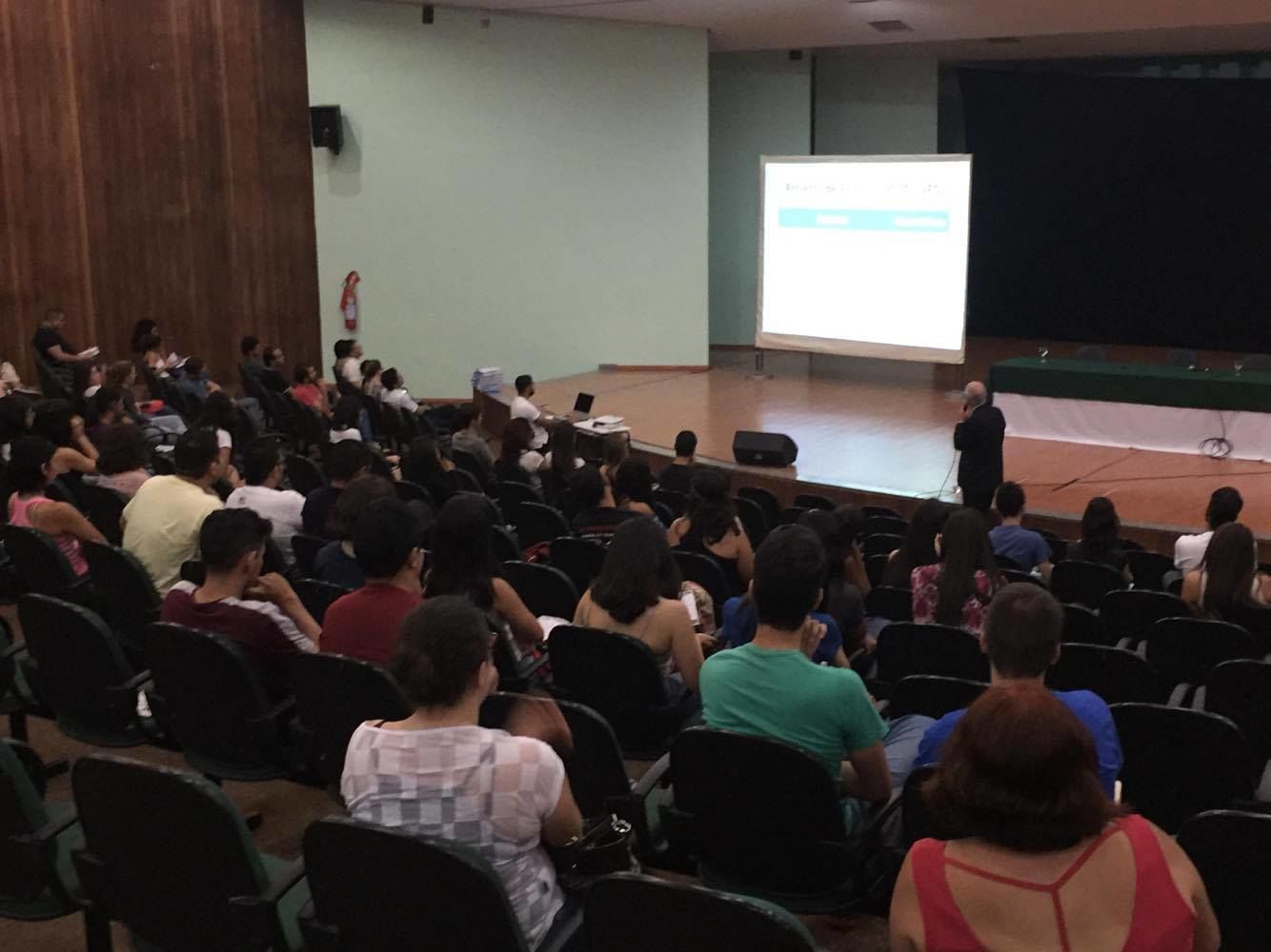 Aula magna Catalão