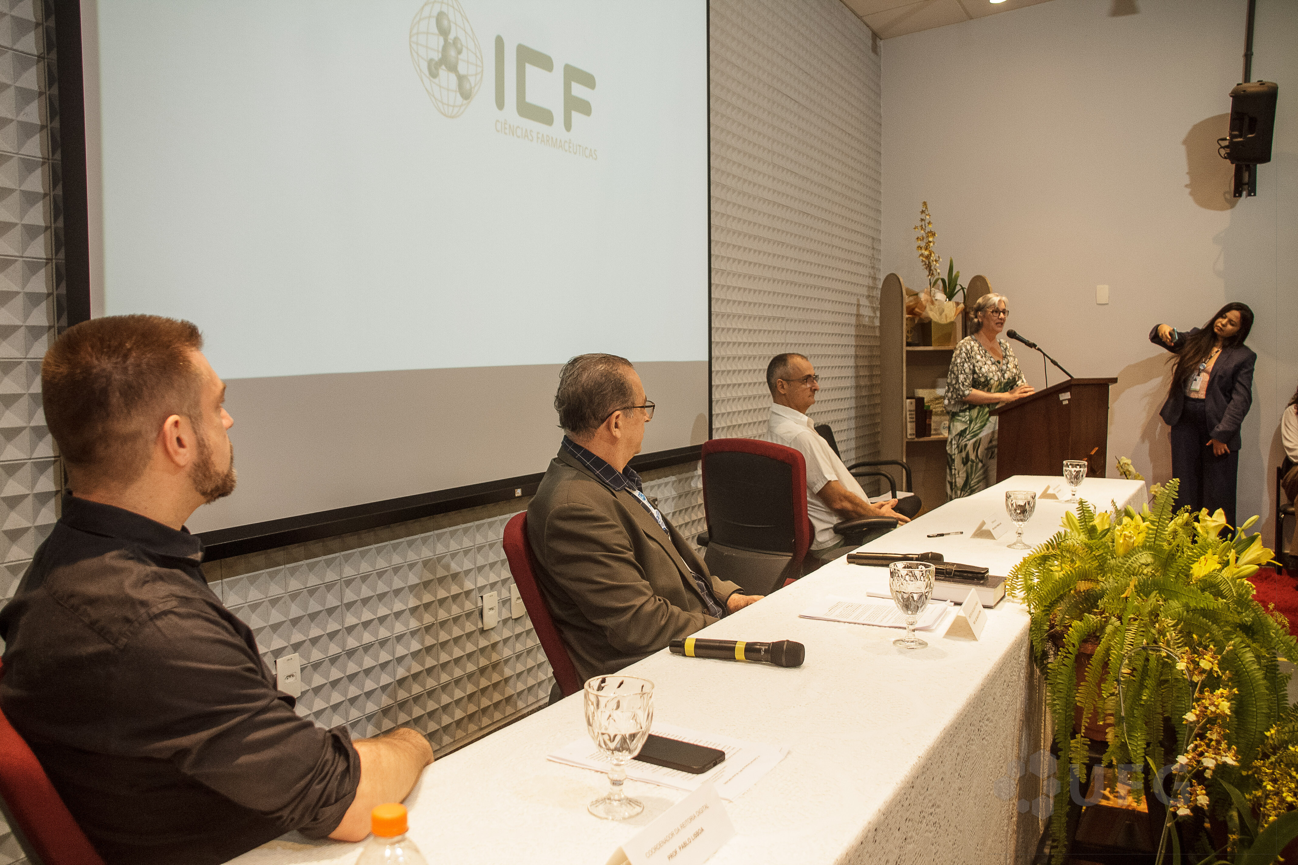 80 ANOS FACULDADE DE FARMÁCIA