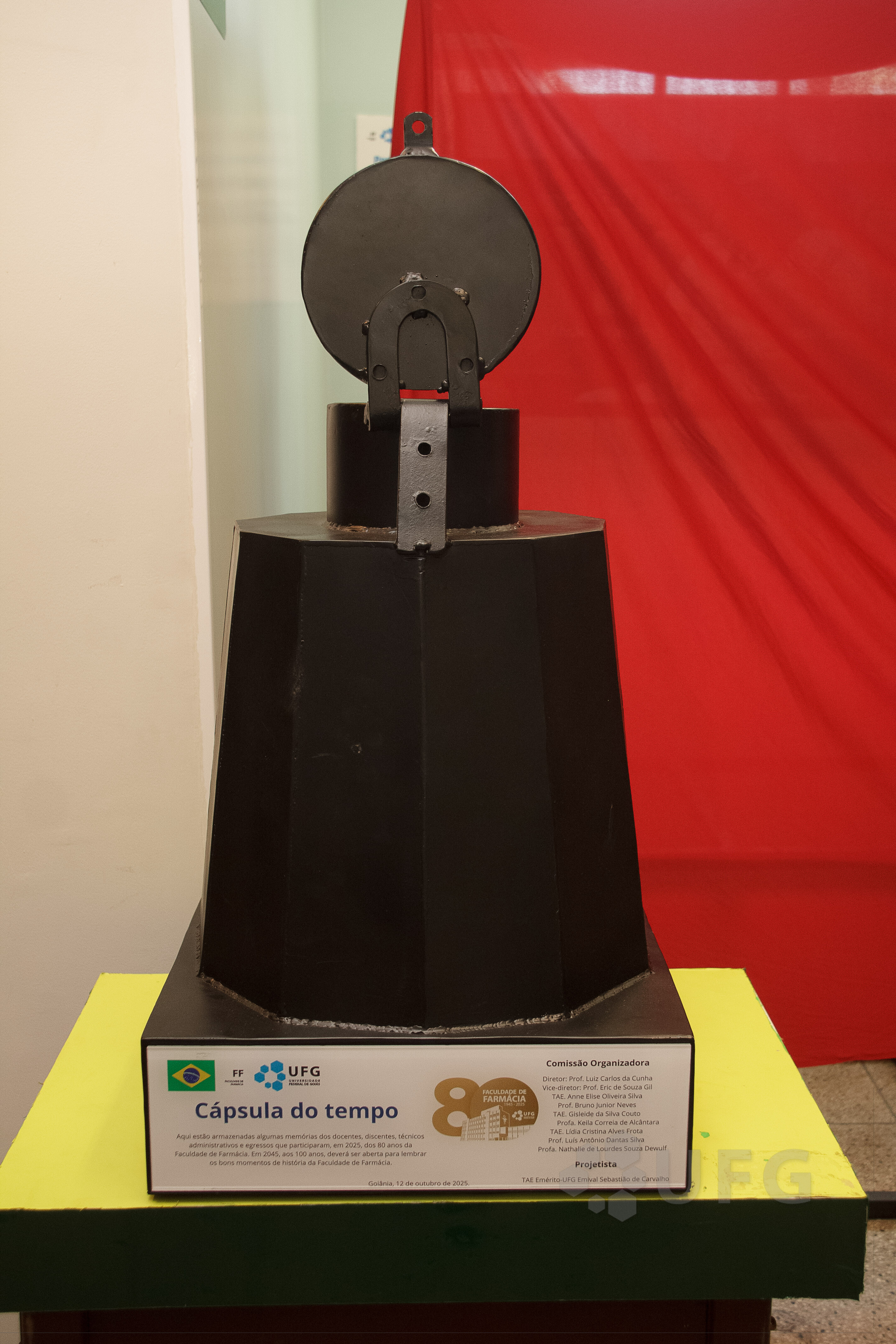 80 ANOS FACULDADE DE FARMÁCIA