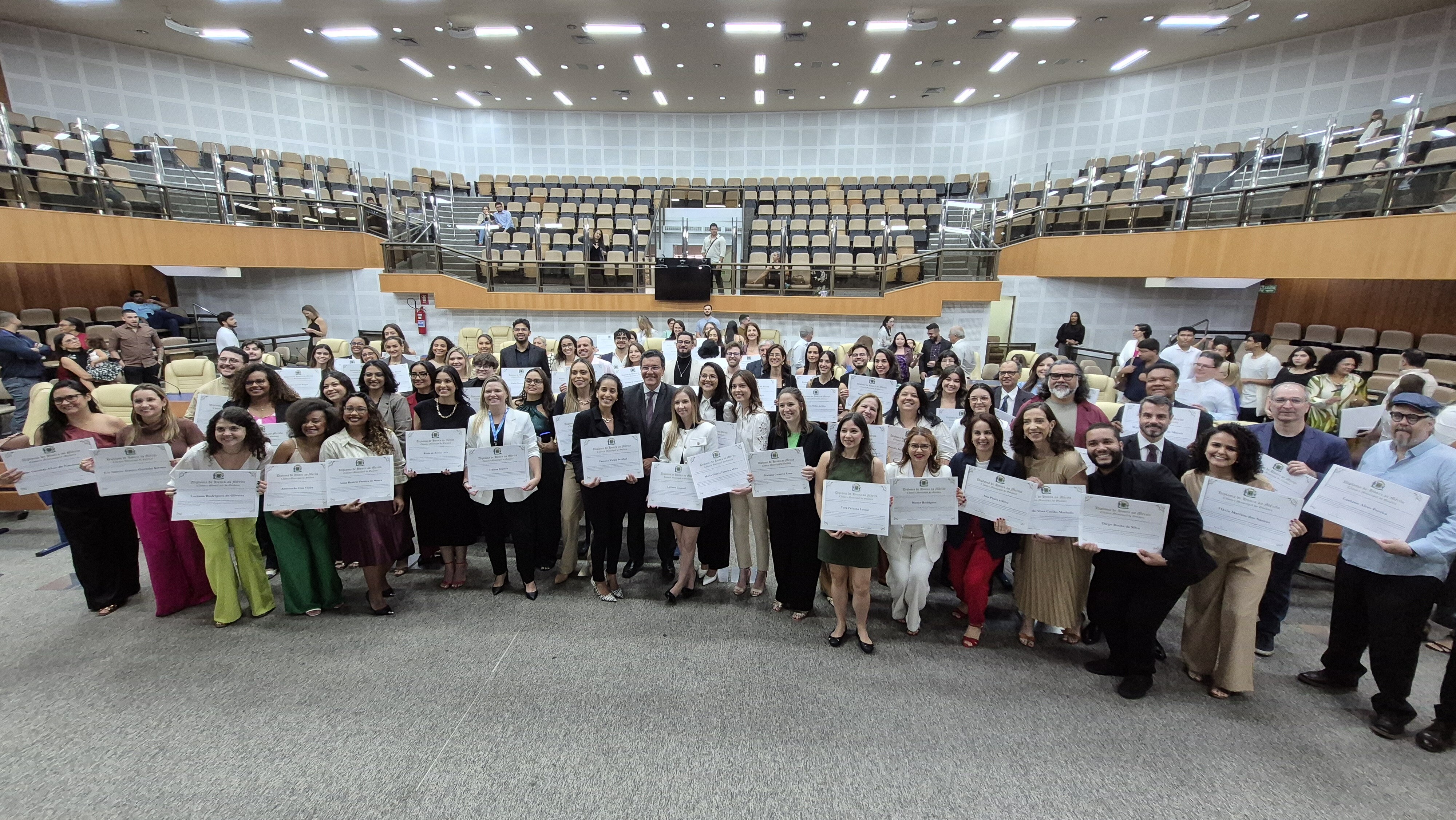 Homenagem na Câmara pelos 50 anos do curso de RP