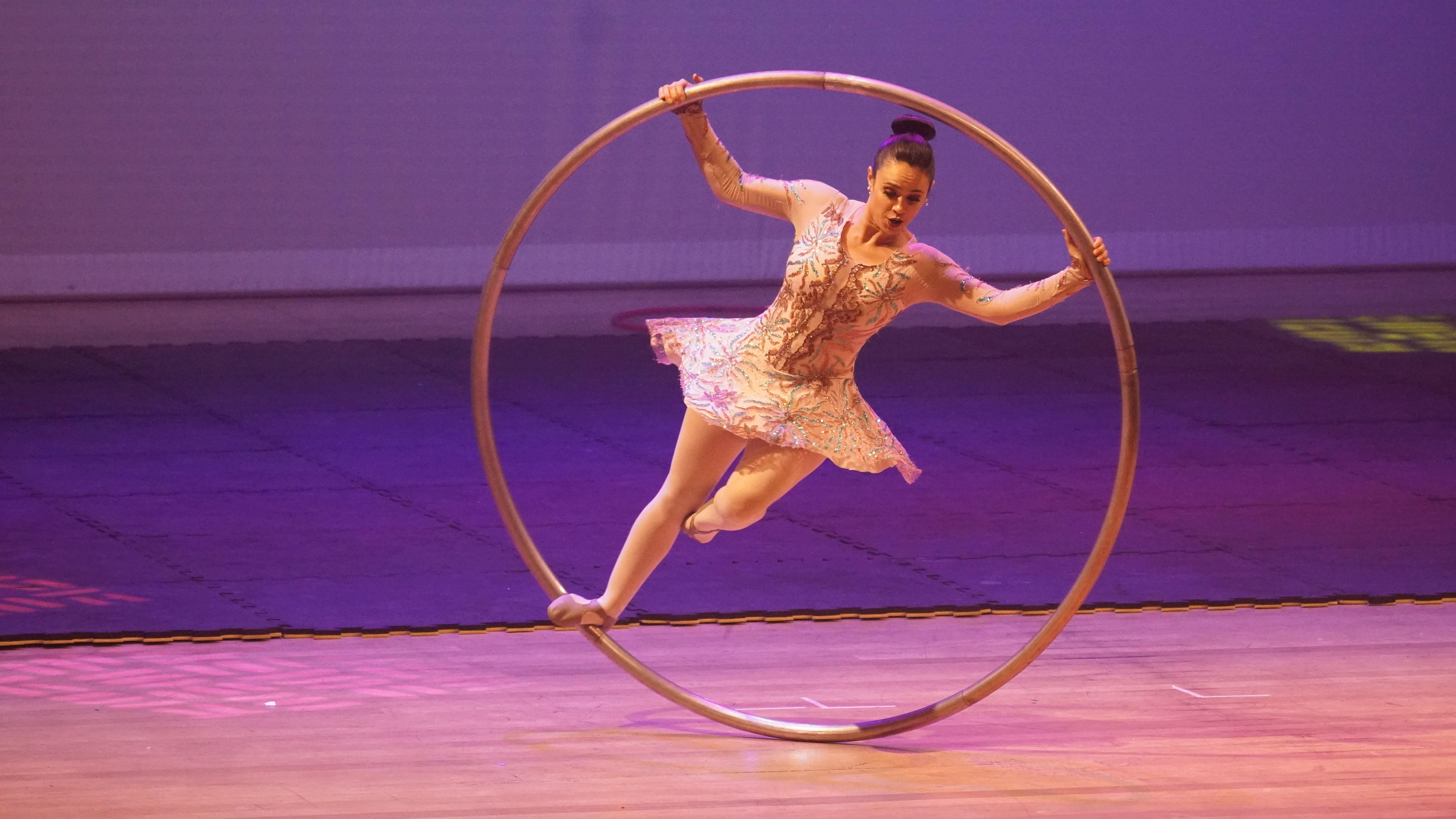 Basileu França apresenta dois espetáculos infantis que mesclam encenação e a magia do circo