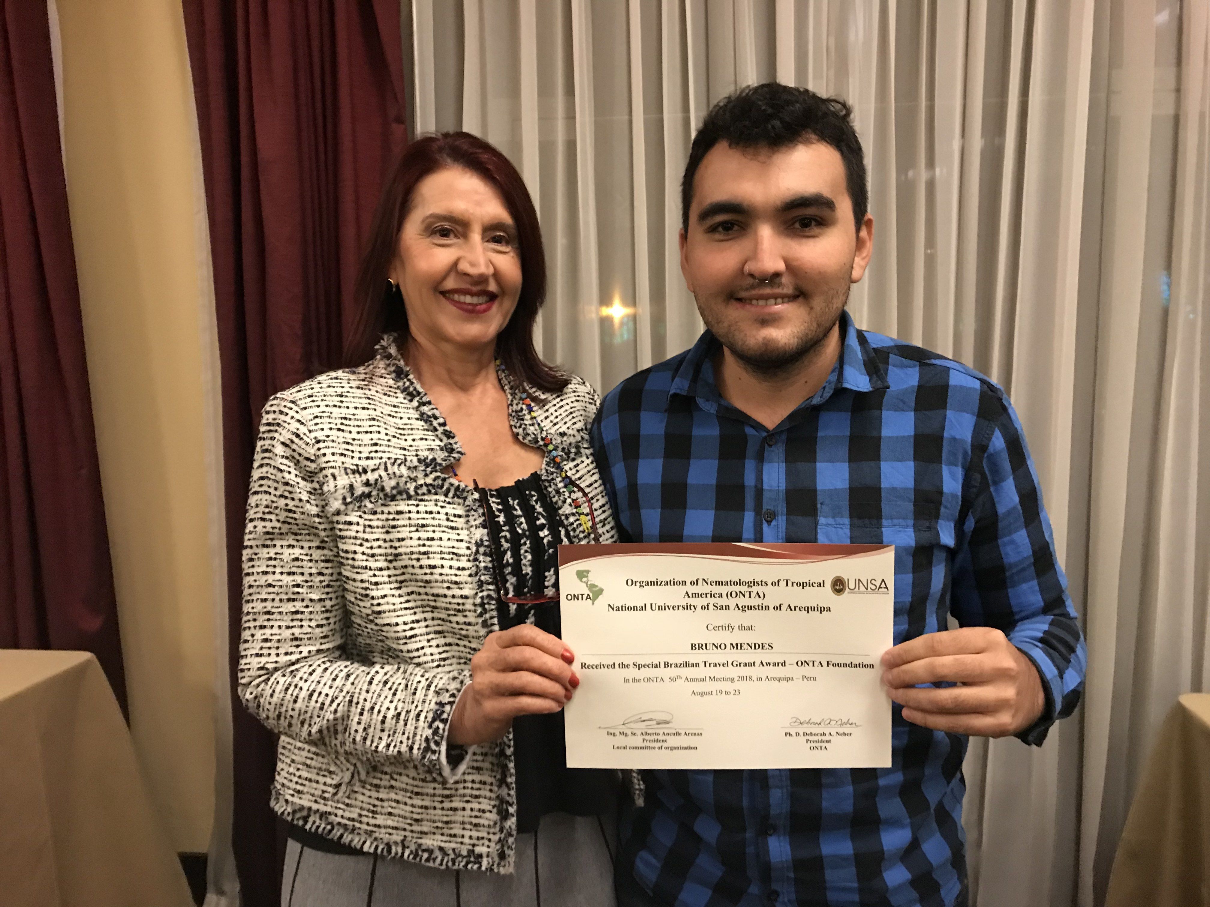 Bruno Leonardo Mendes e Profa. Dra. Mara Rubia da Rocha