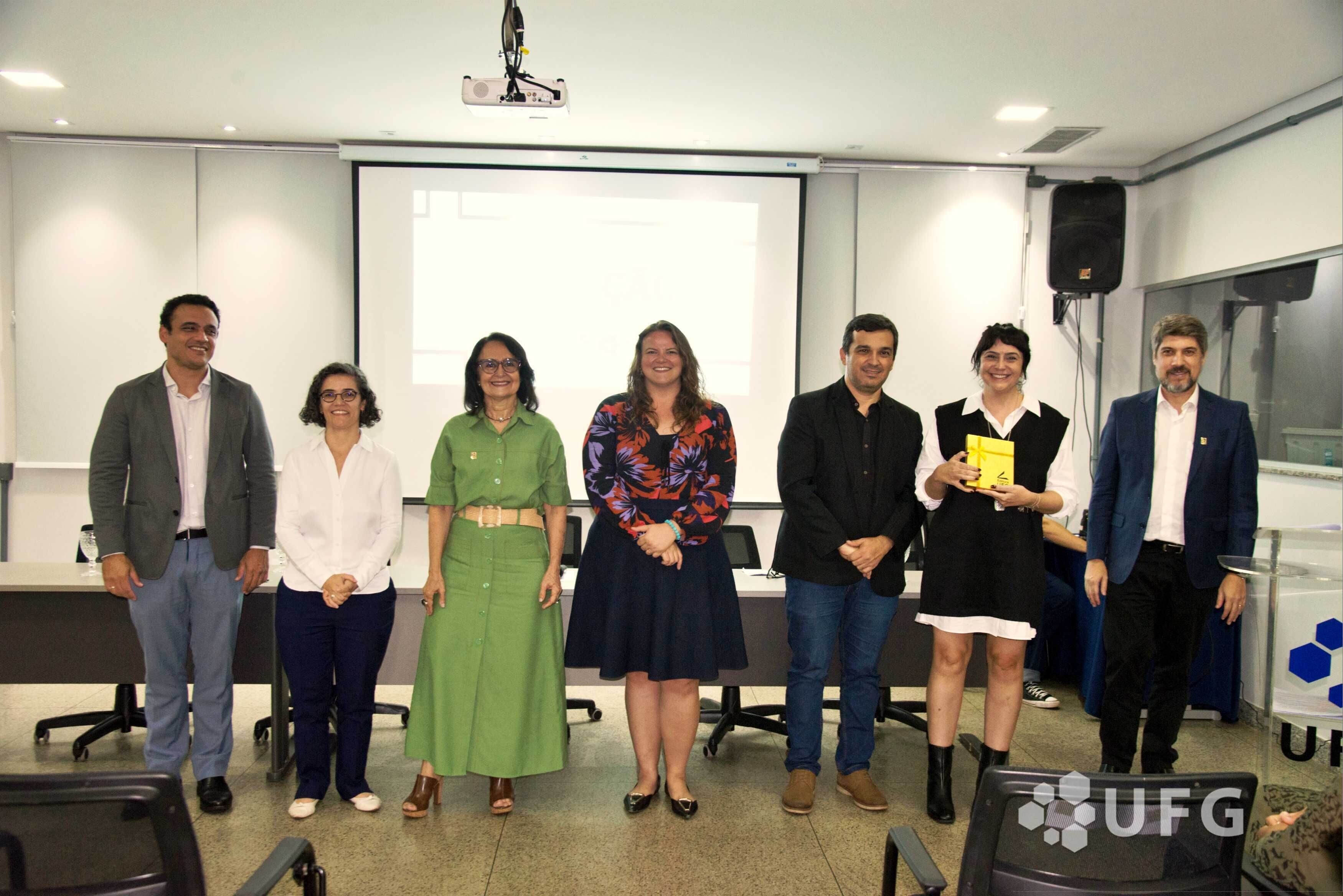  Coleção Expressão acadêmica04.png