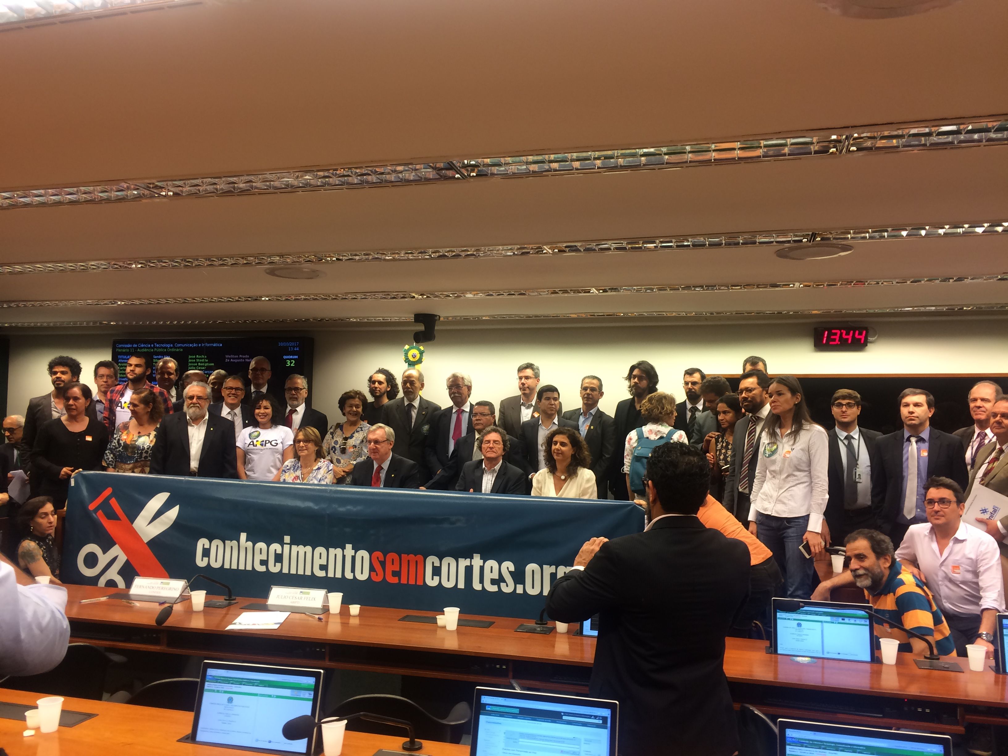 Conhecimento sem cortes