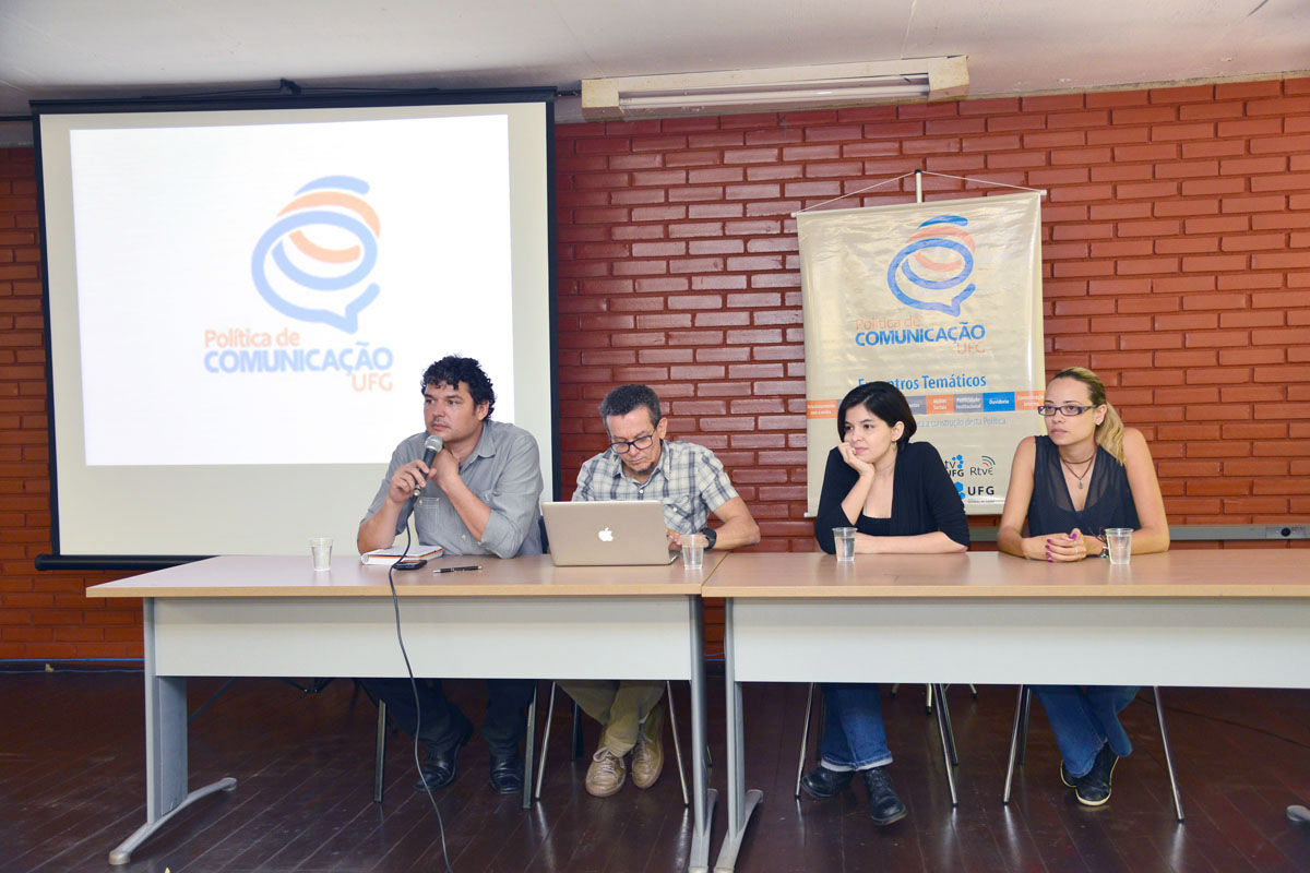 Debate do 11 encontro da política de comunicação