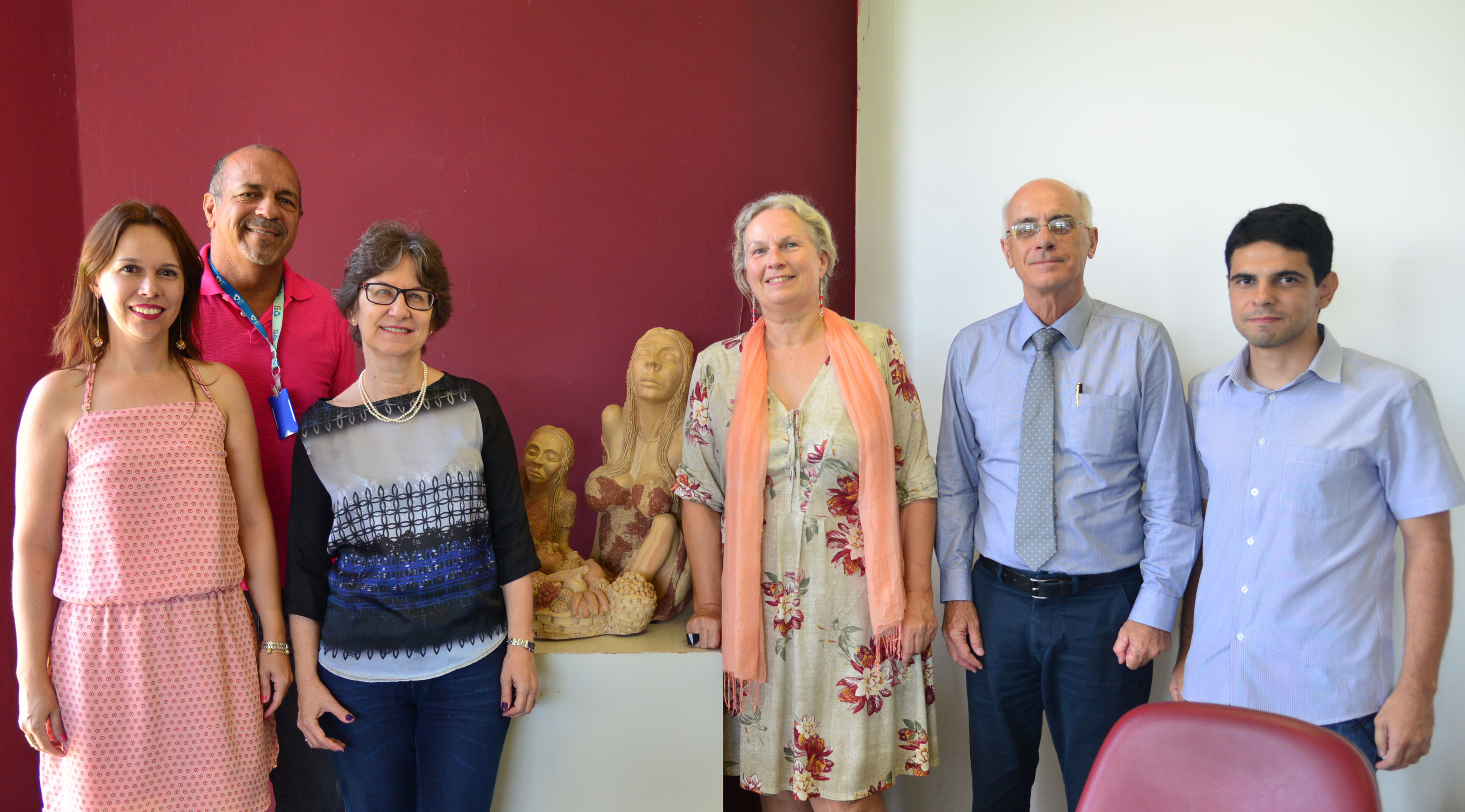 Adida de Cooperação Educativa da Embaixada da França visita UFG