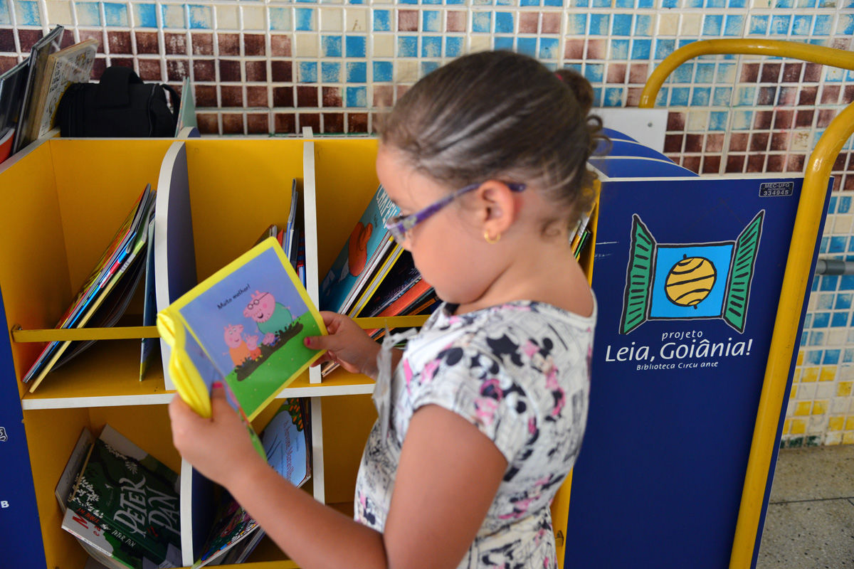 10ª Mostra de Livros Infantis do DEI 