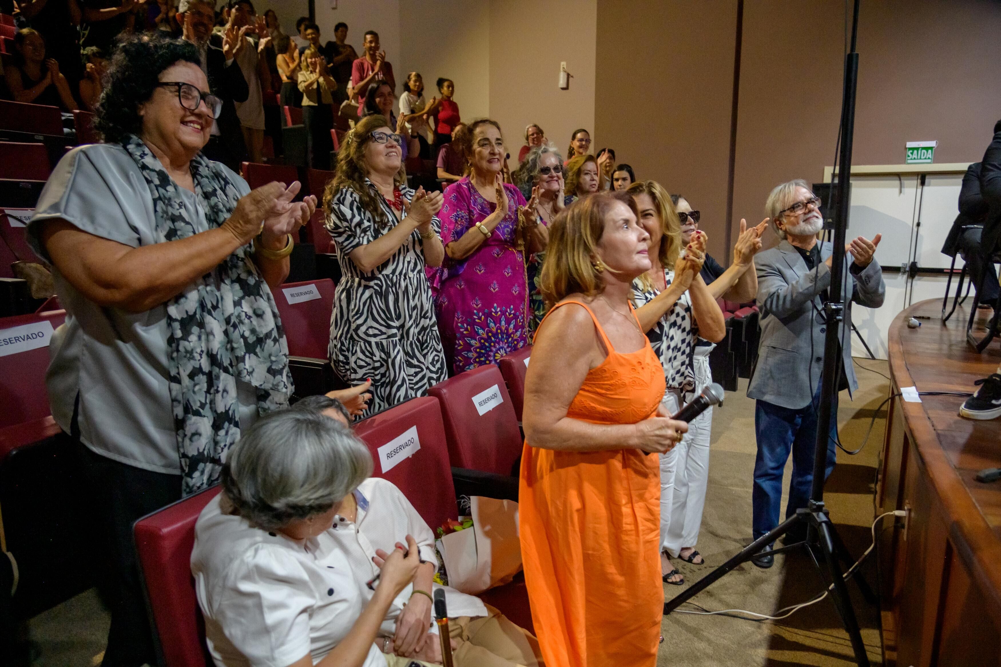 Dona_Fifia_e_Plateia_10-03-26 (3)