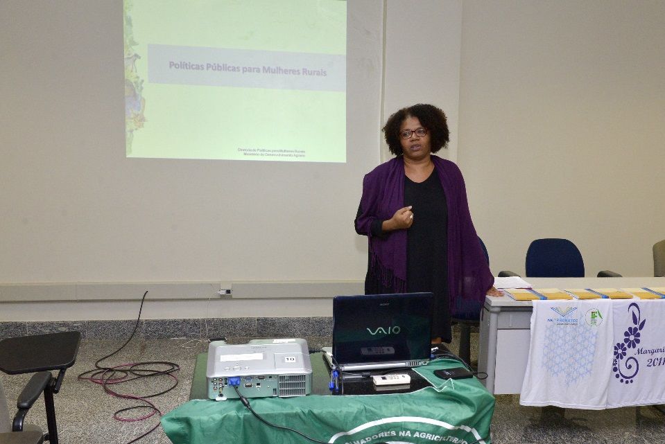 Espaço das mulheres na produção rural 