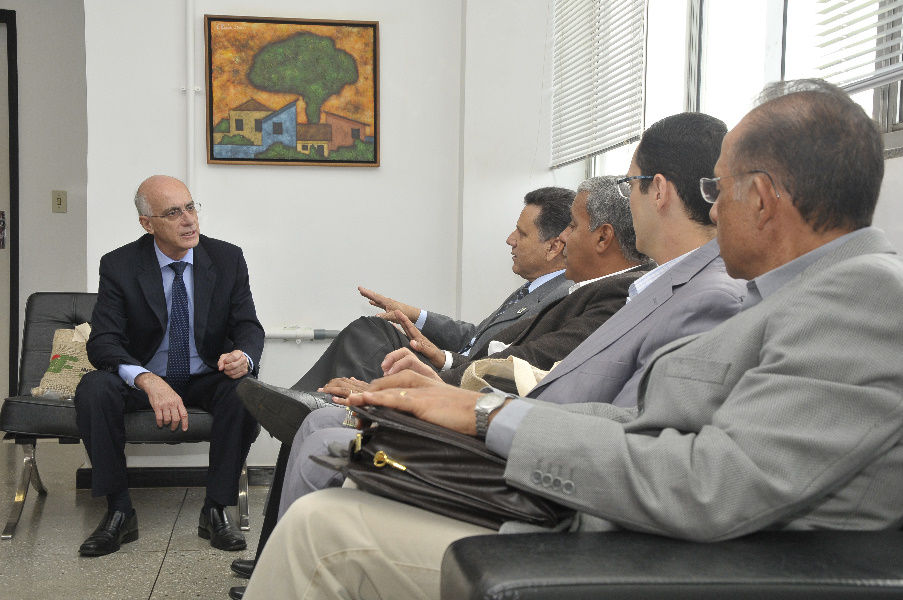 Fórum de reitores_ 28 de fevereiro_02