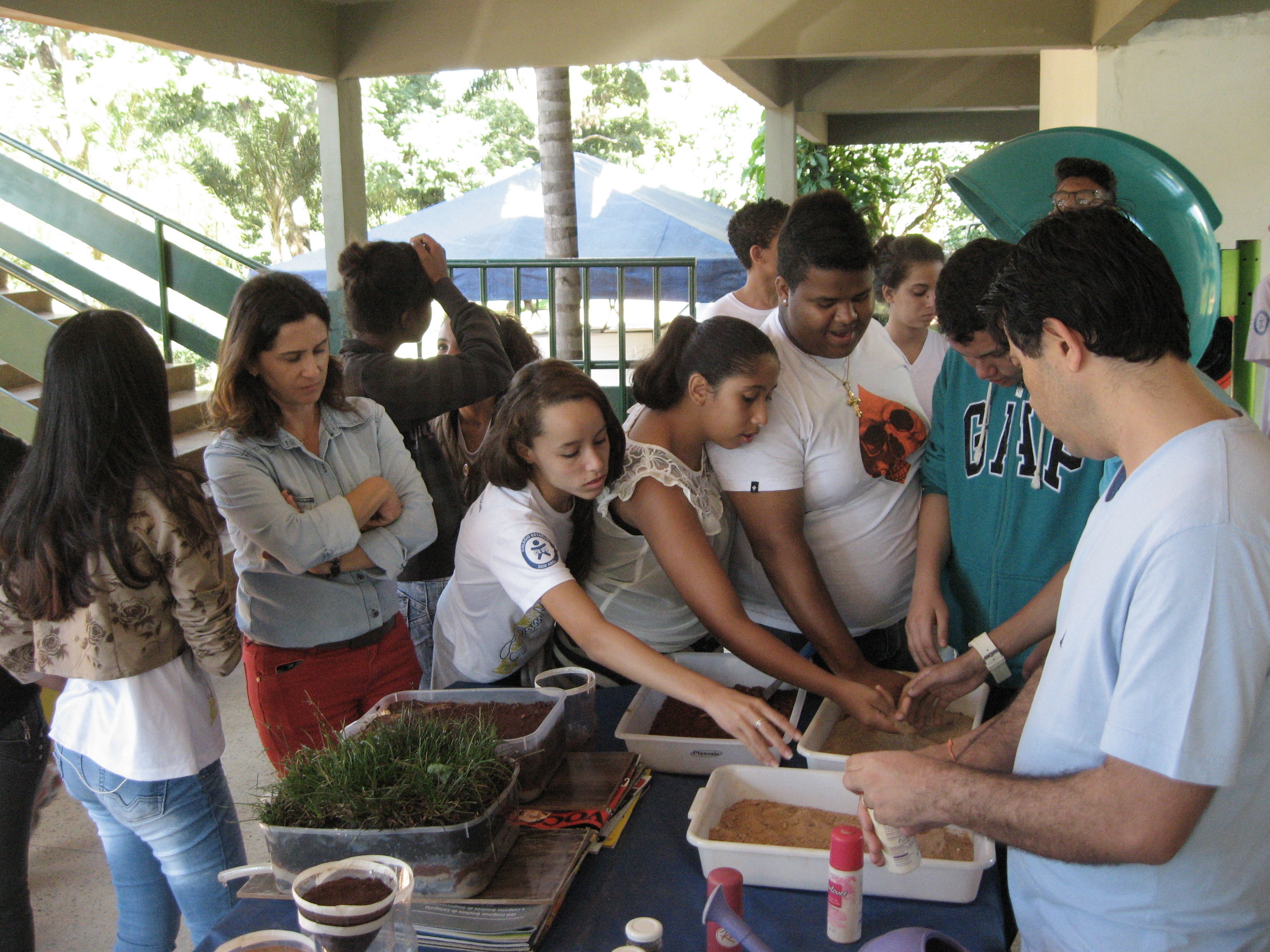 Projeto promove a reflexão sobre o uso do solo em escolas públicas