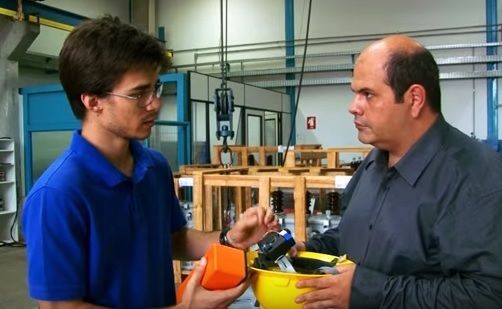 Incubadora da UFG cria capacete com detector de eletricidade para trabalhadores 03
