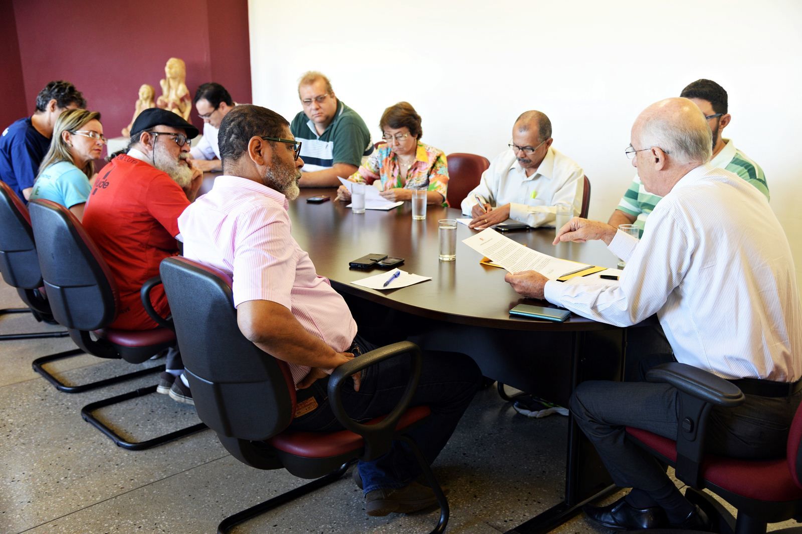 reitor e sindicato discutem pautas da greve