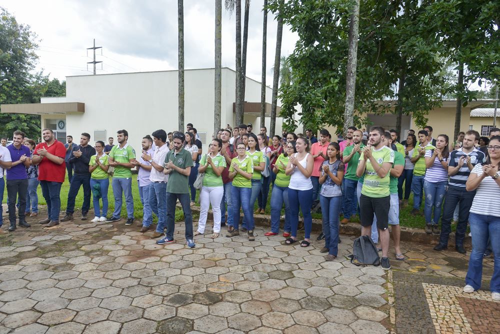 estudantes_vet_homenagem