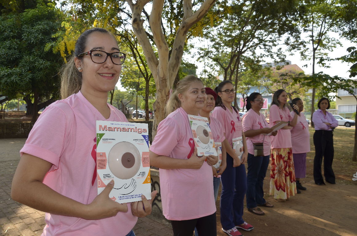 Ação campanha Outubro Rosa