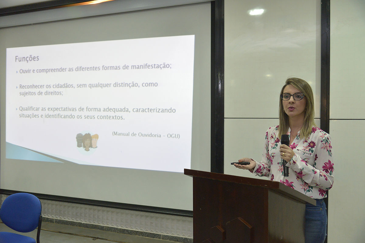 denise ouvidoria debate ime