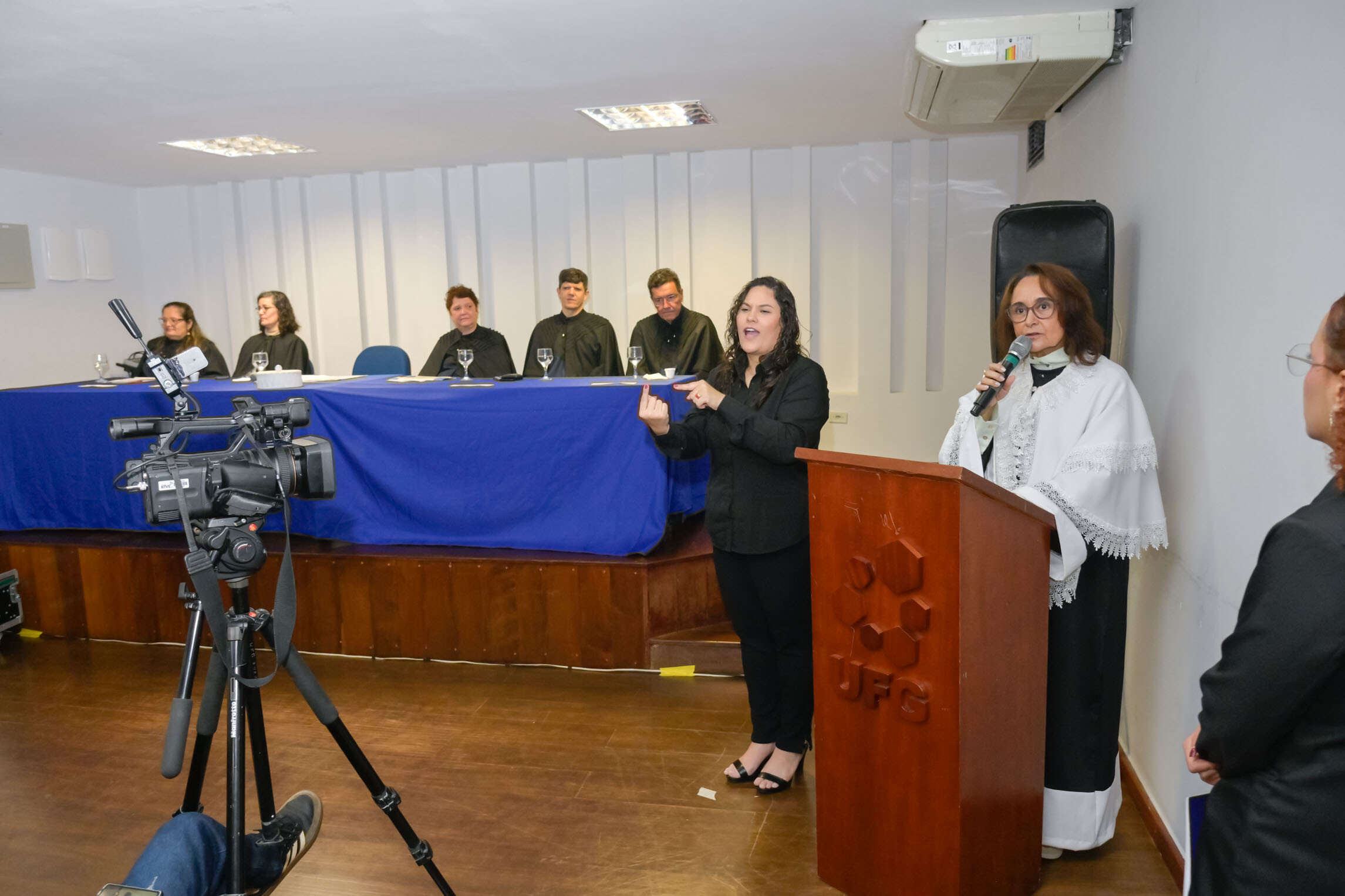 Professora emérita Dulce Barros de Almeida (in memorian)