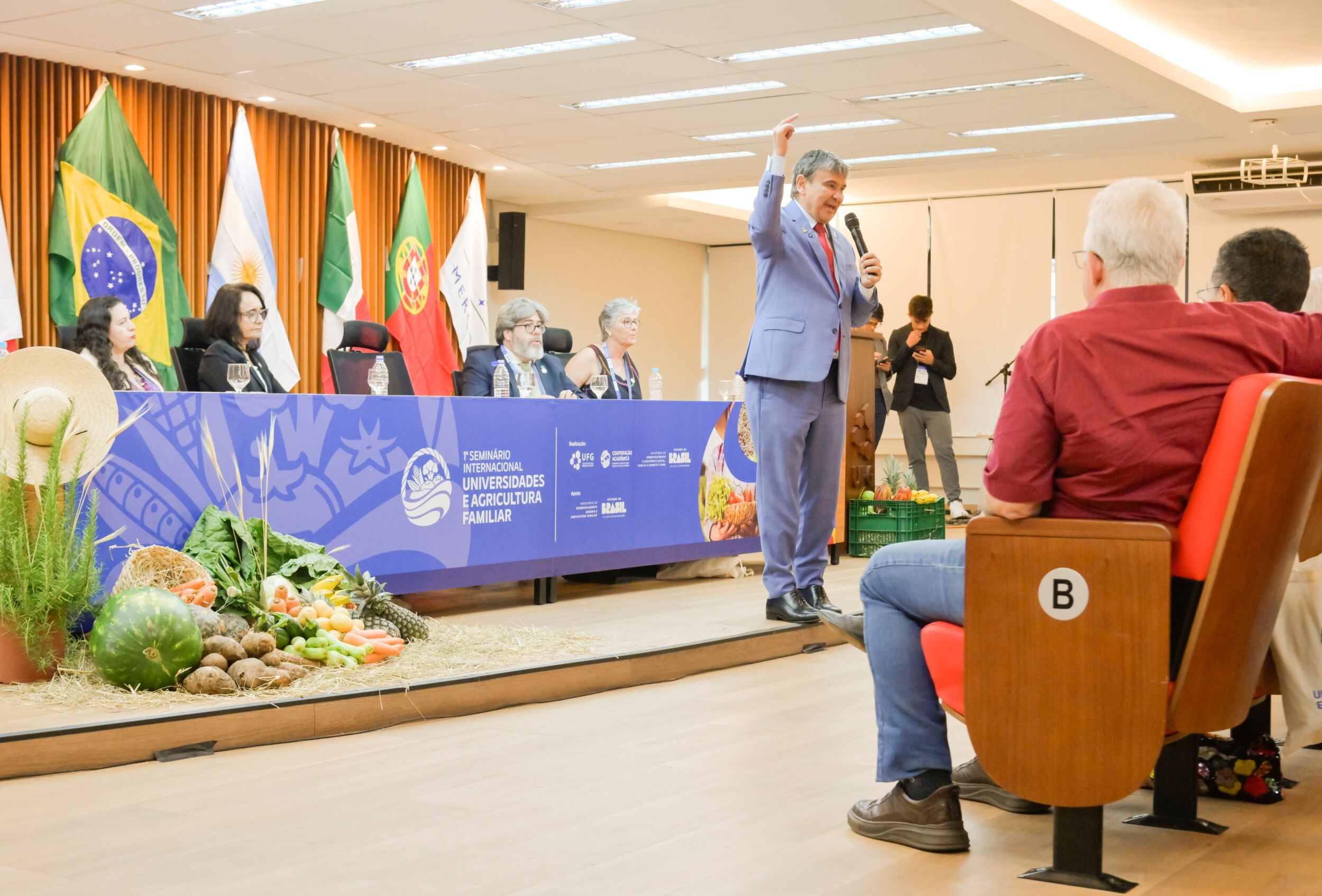 Ministro_Wellington_Dias_Seminario_Universidades_Agricultura_Familiar (2)