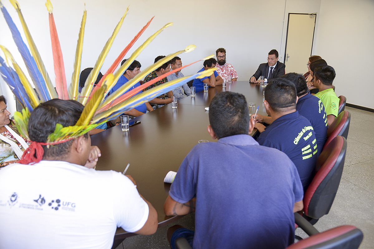 Reunião indígenas gabinete