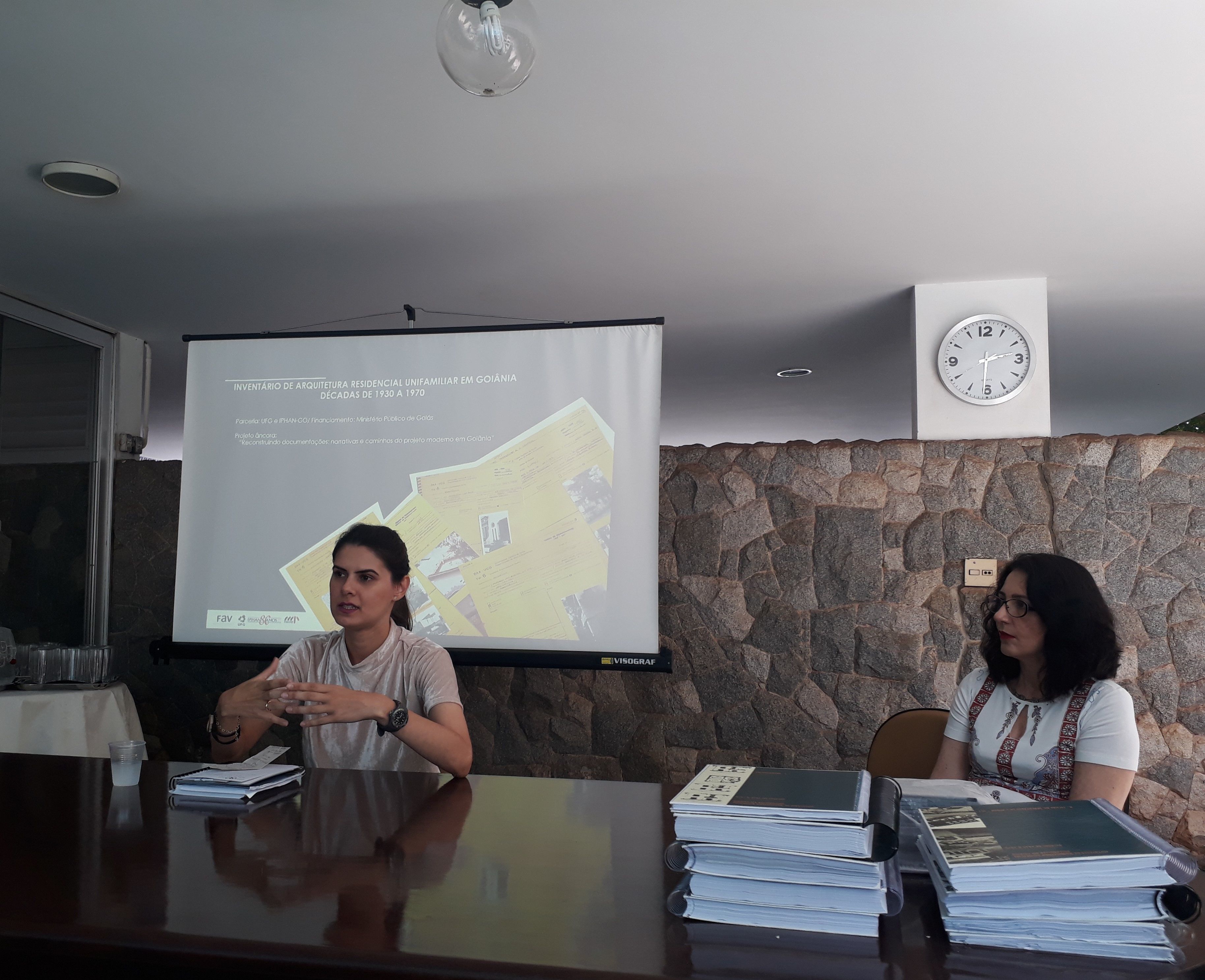 Professora Eline e arquiteta Dafne