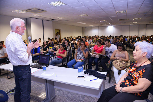 mesa-redonda Bem vindos