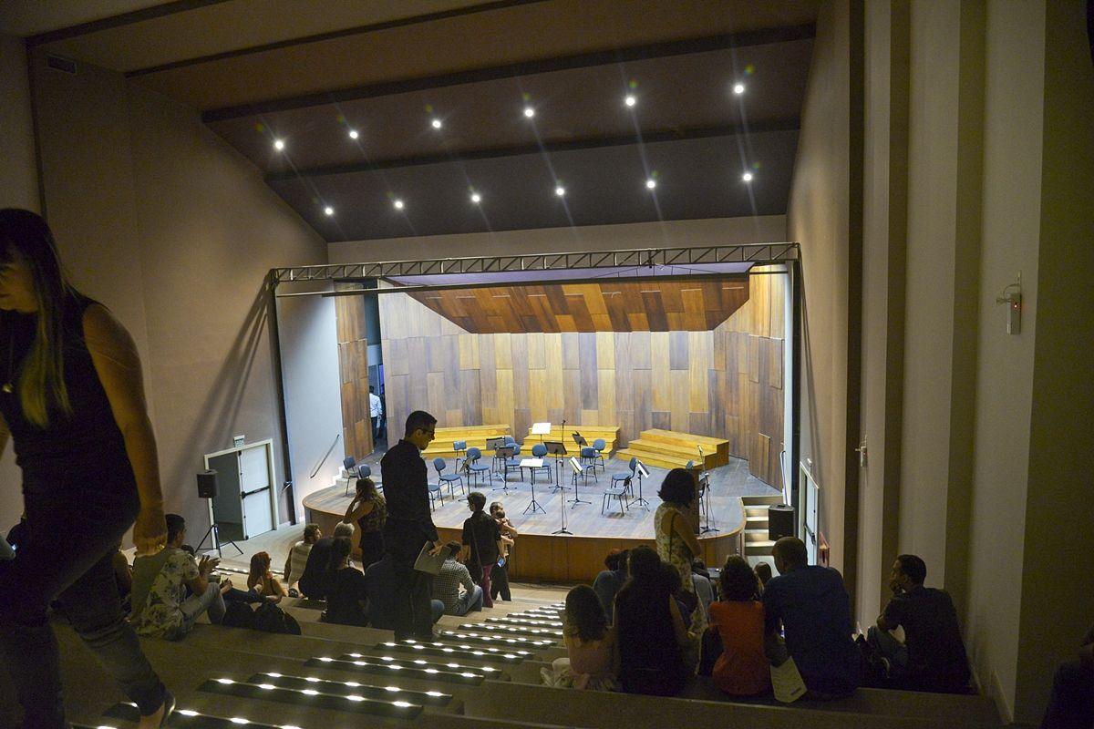 novo teatro da EMAC