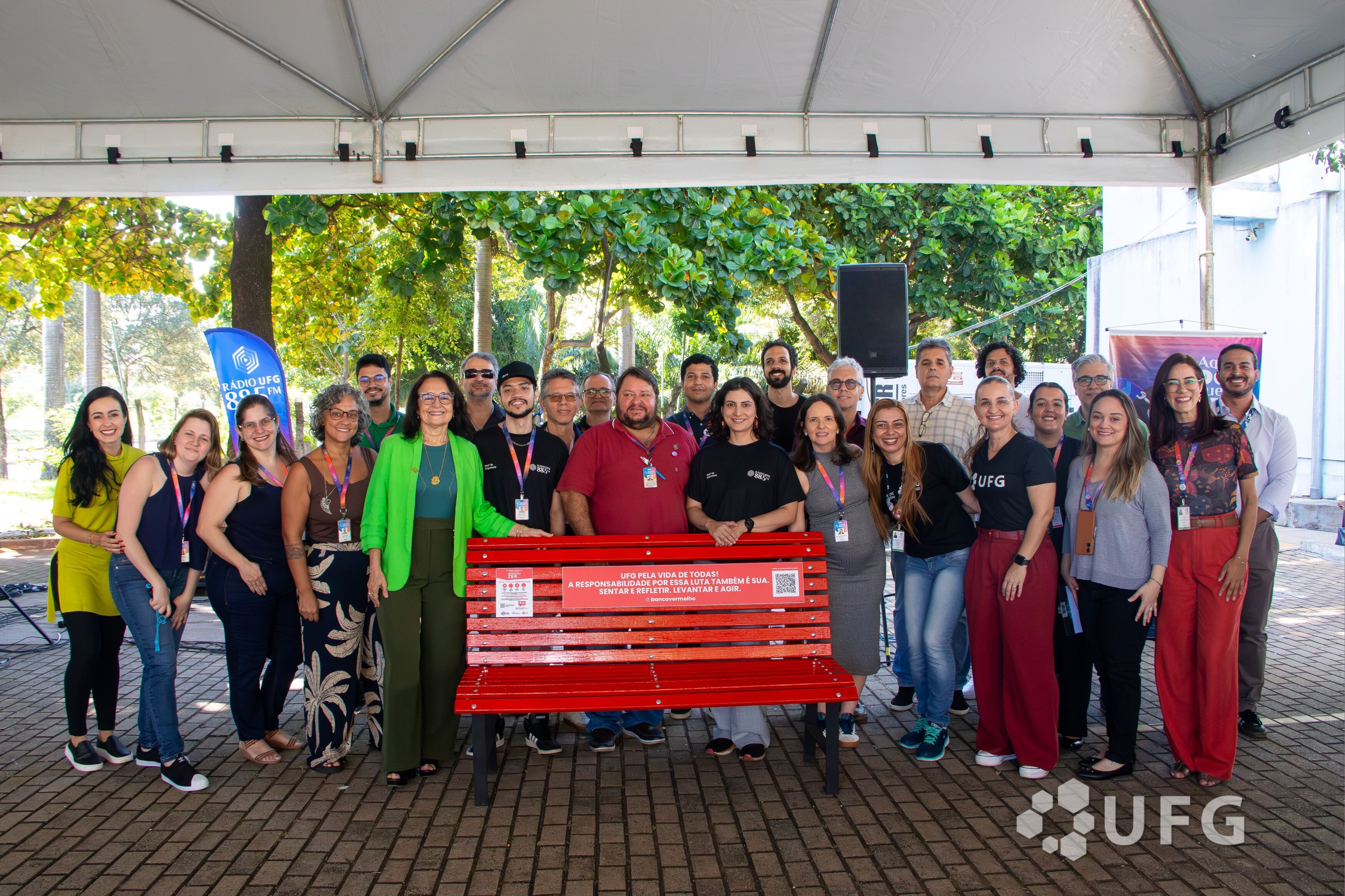 banco vermelho Rádio curta o campus
