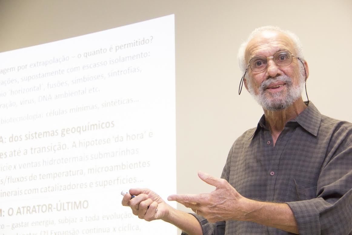 Professor Romeu Cardoso da UFMG realiza conferência de abertura