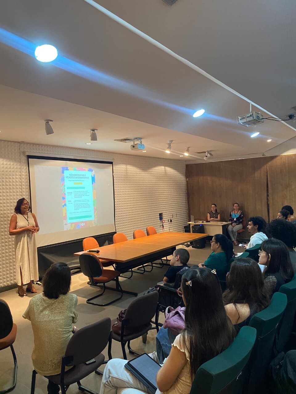 Acolhida - professora