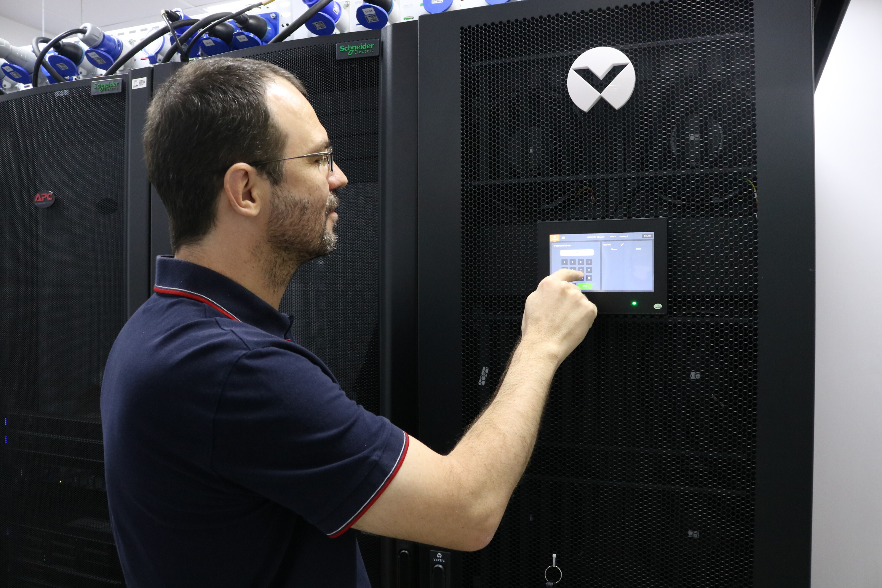 Notícia 2_Laboratório de supercomputação da UFG tem capacidade de operação ampliada