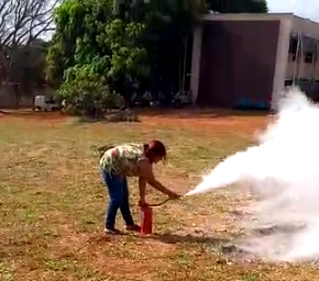 Treinamento de combate a incêndio