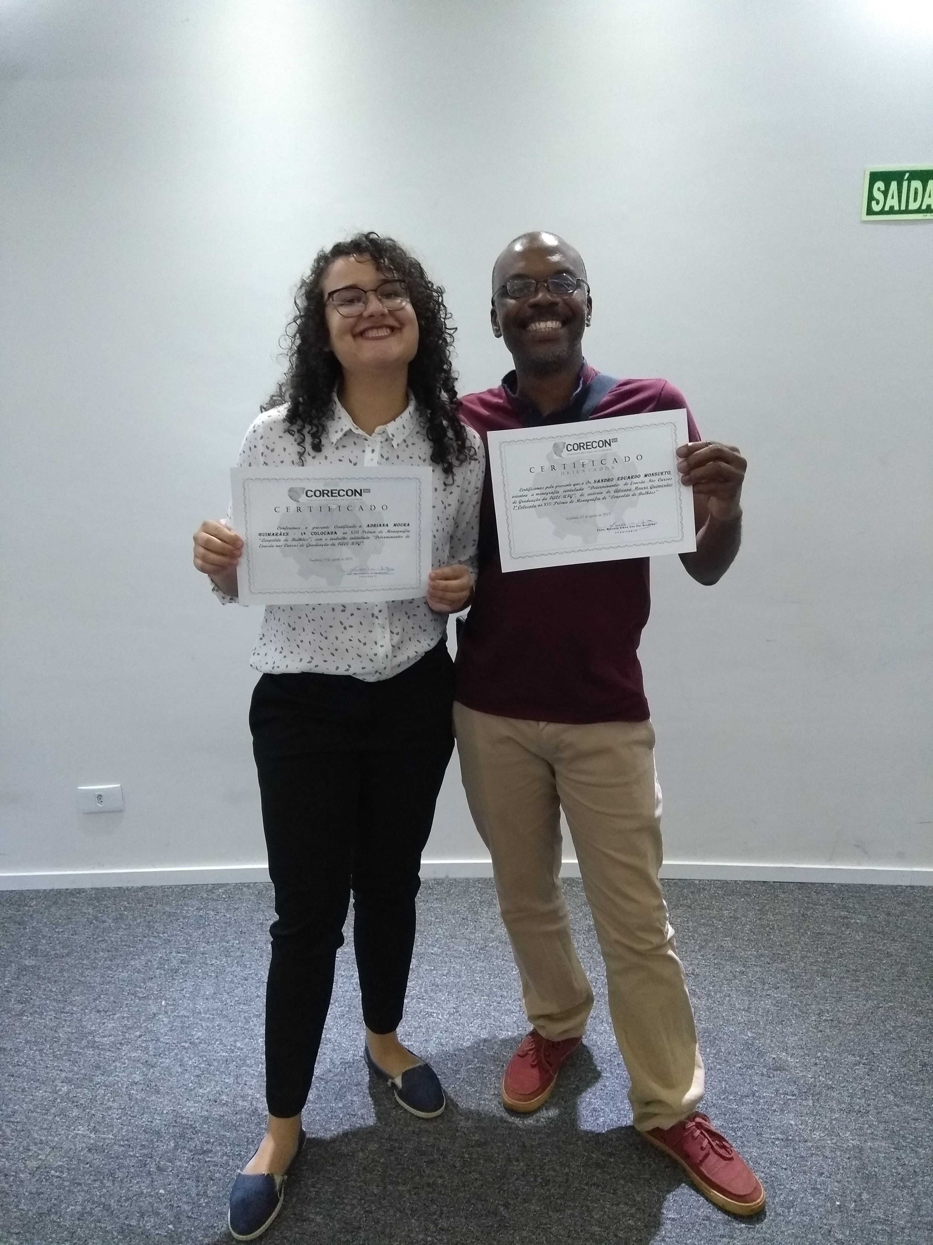 Prêmio de monografia Adriana