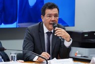 Reitor da UFG, Edward Madureira