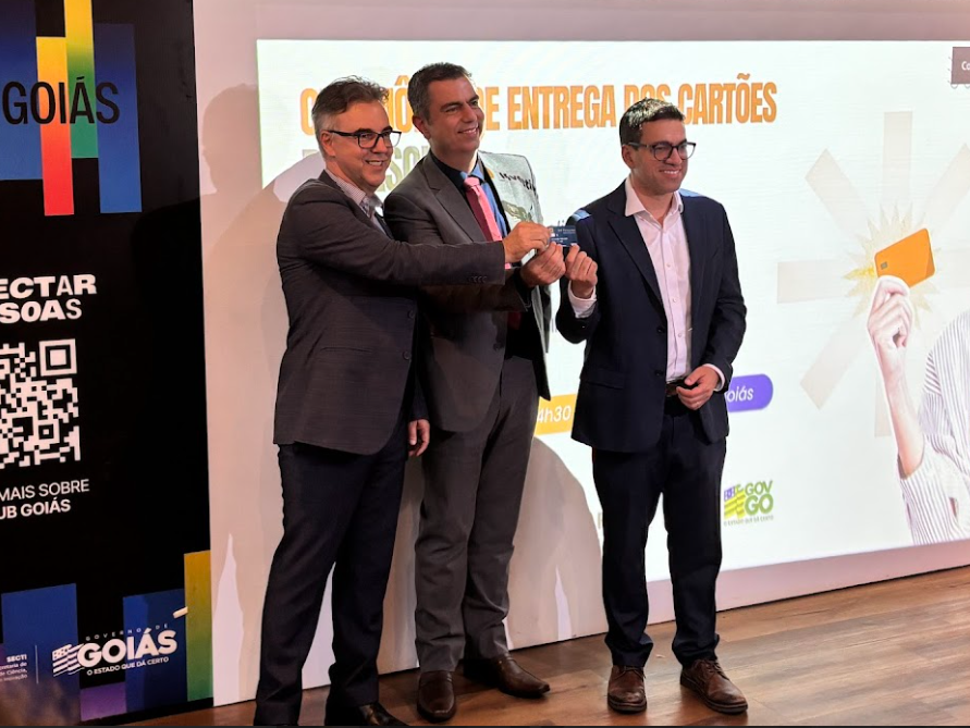 Entrega Cartões BB Pesquisa com o cartão