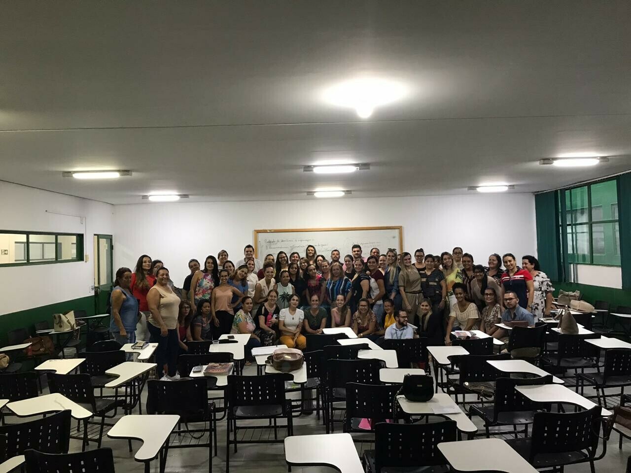 Participantes da primeira etapa do curso de feridas em São Luís de Montes Belos. Imagem cedida por Bárbara S. Rocha. Capturado em fevereiro de 2020.