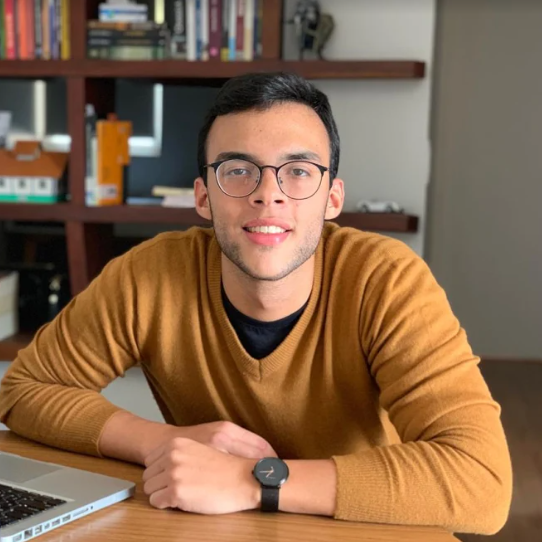 foto caio peixoto.png