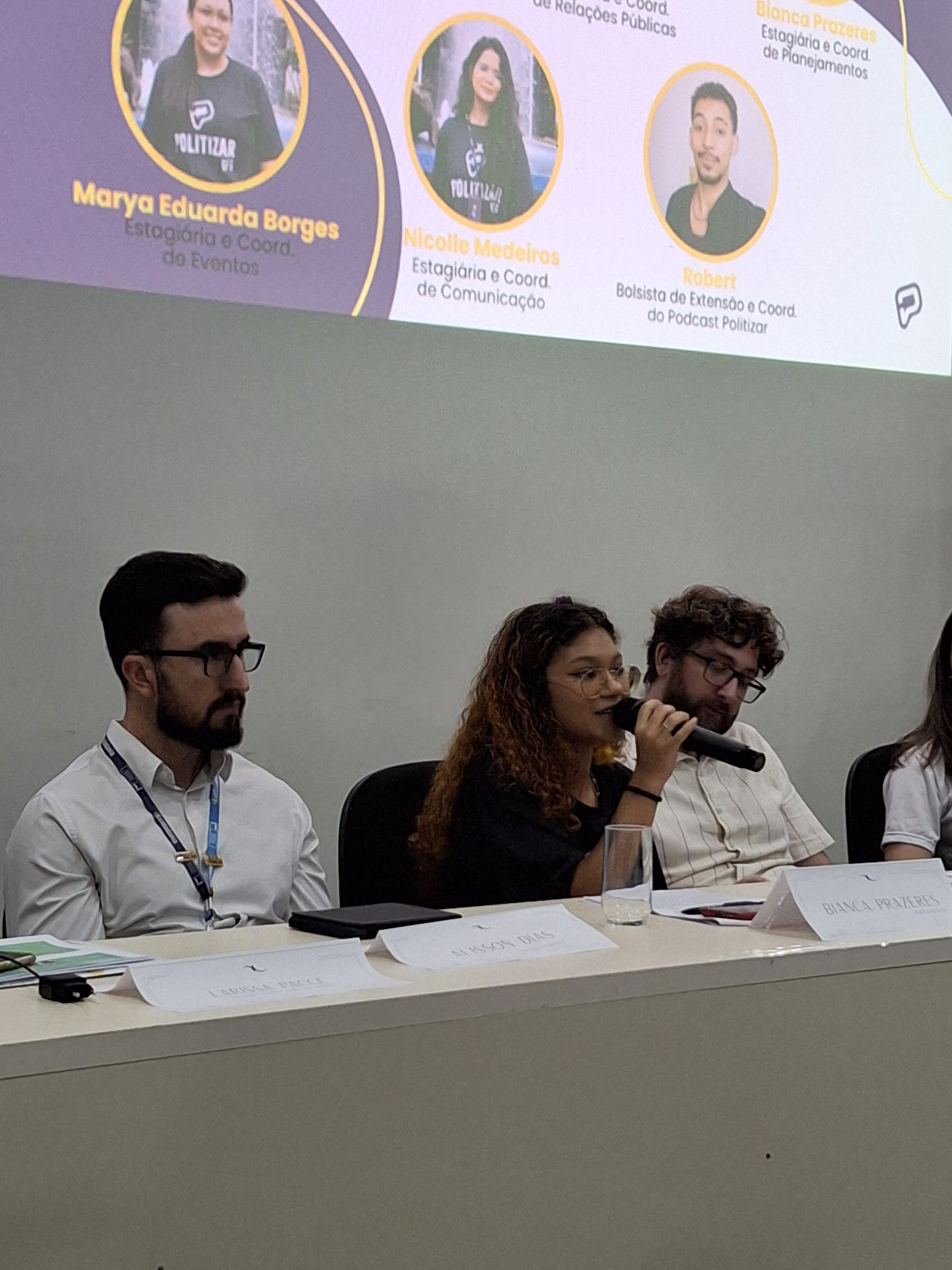 (Foto: Bianca Prazeres, estagiária e Coordenadora de Planejamento do Politizar GYN) 2