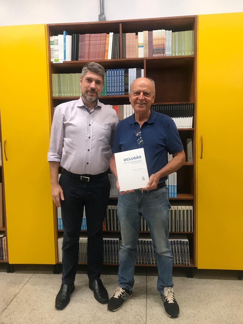 Prof° Wilson Flores (Diretor Editora UFG) e Profº Raulino Naves (Autor)