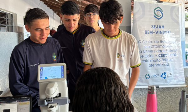 ESTUDANTES  PROGRAMA OLHAR PARA TODOS