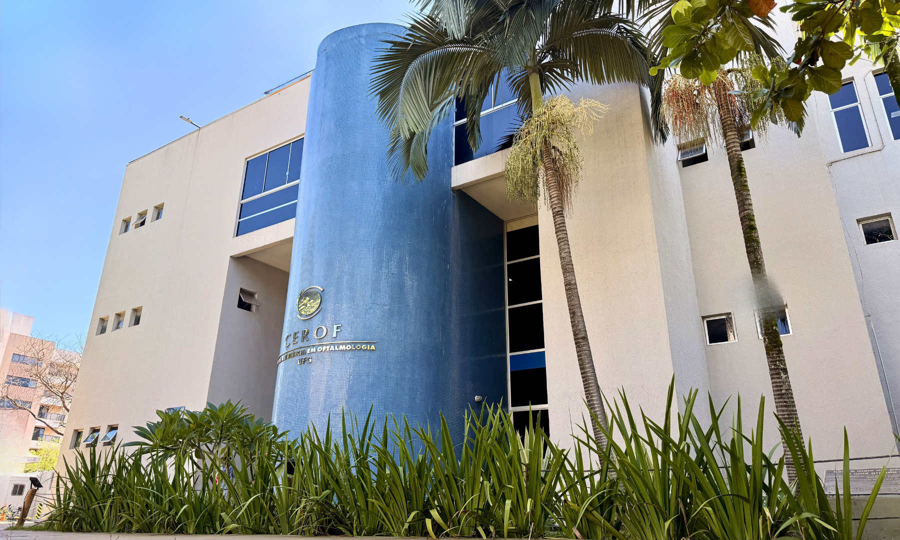 FACHADA - CENRO DE REFERÊNCIA EM OFTALMOLOGIA DA UNIVERSIDADE FEDERAL DE GOIÁS (CEROF-UFG)