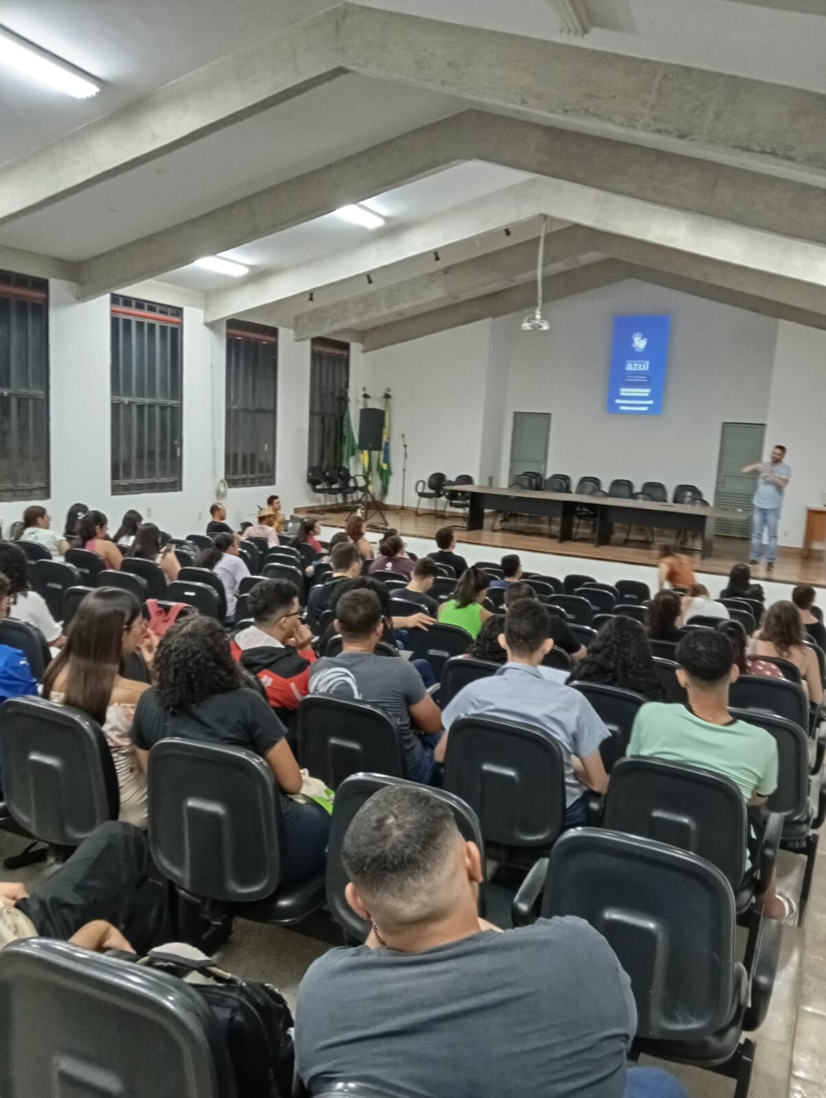 público