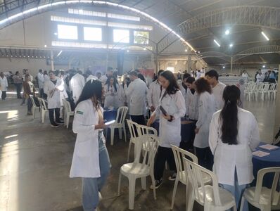 Cotonetes, não, dizem estudantes de Medicina da UFG, integrantes da Liga Acadêmica de Otorrinolaringologia