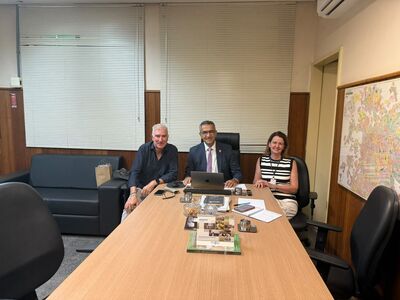 FM-UFG recebe representante da Faculdade de Medicina da Universidade de Almería, Espanha